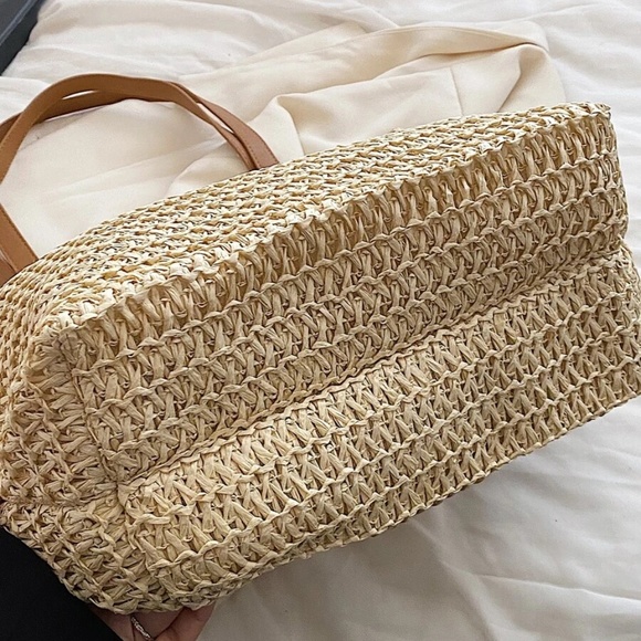 Boho Vegan Leather Strap Minimalist Straw Tote Bag - Picture 5 of 14